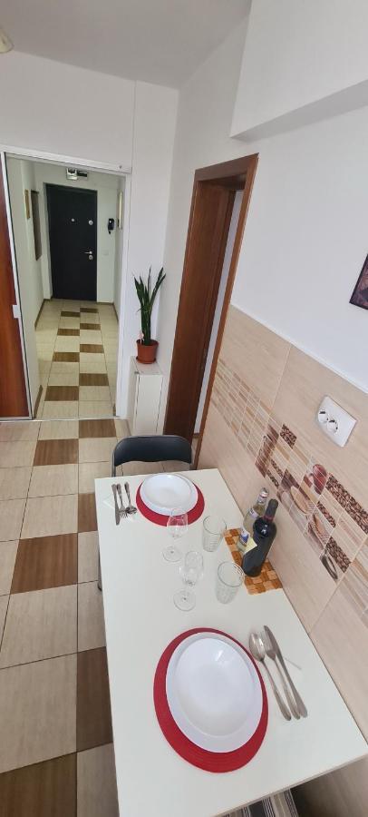 Perfect View Apartament 2 Rooms Self Check-In Bucharest Exterior photo